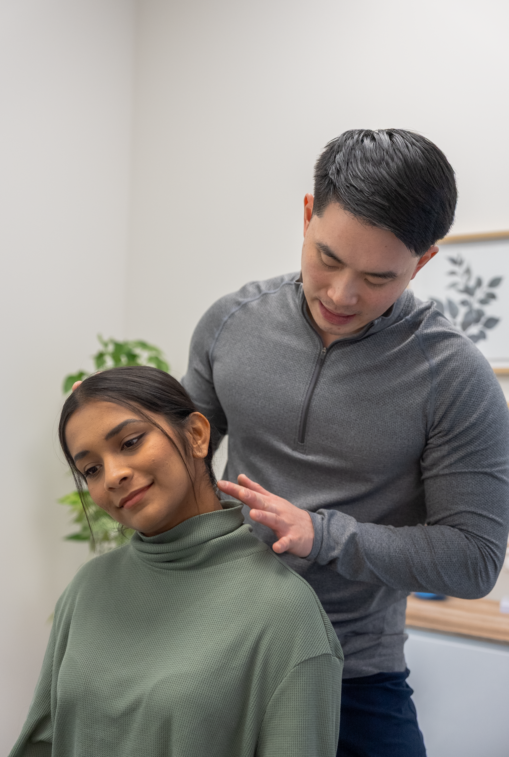 chiropractor north york assessing tech neck